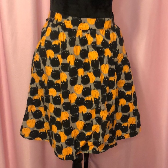 Retrolicious Dresses & Skirts - Retrolicious Halloween Black Cat and Pumpkin Skater Skirt